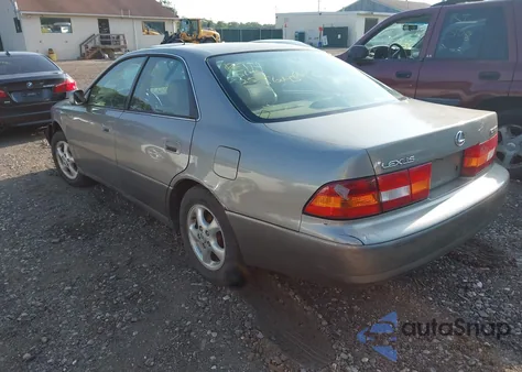 1997 Lexus Es 300 z USA, uszkodzony, nr VIN JT8BF22G2V0055262